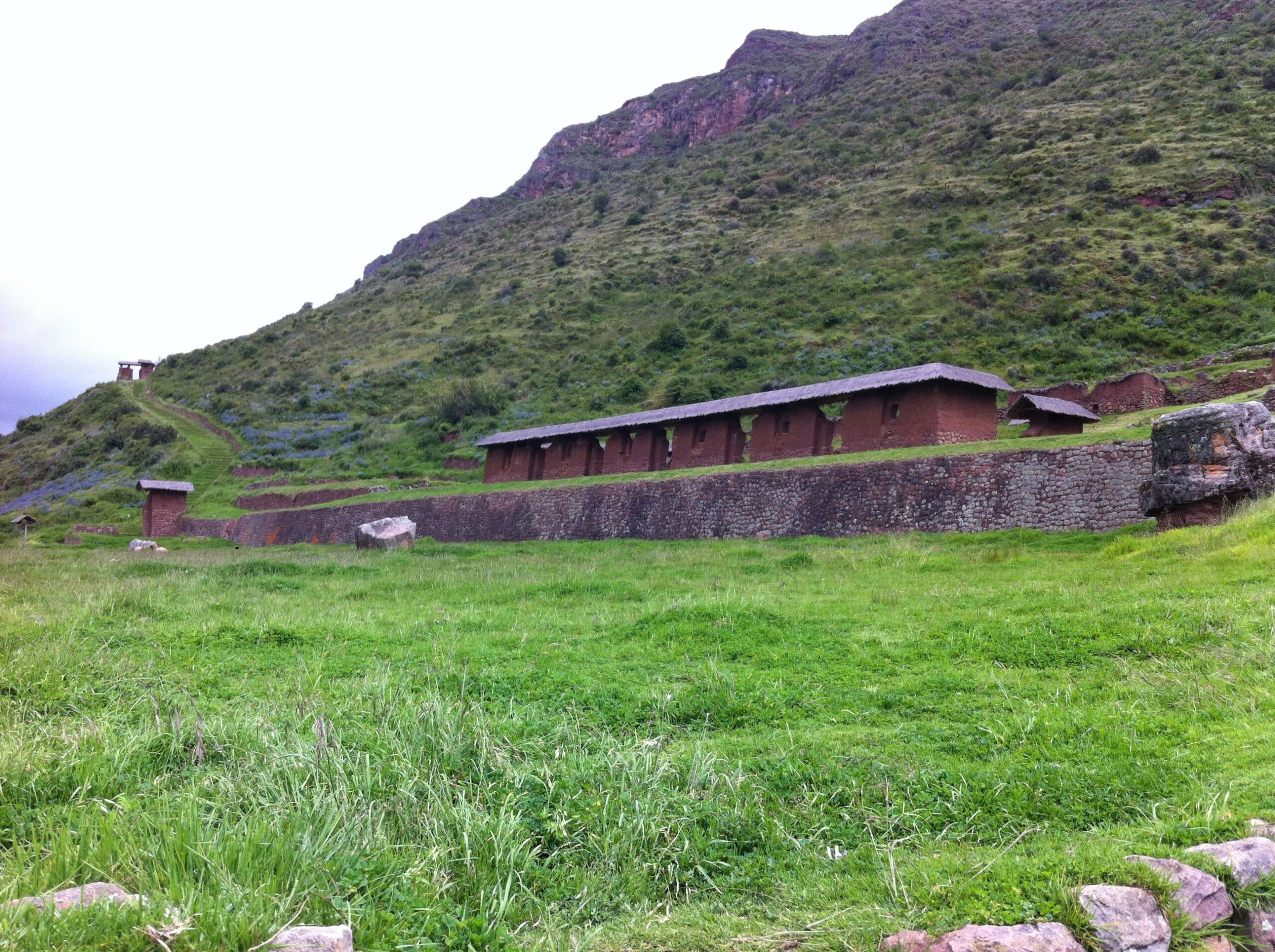 paisaje de huchuy qosqo